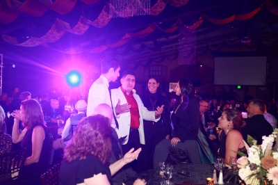 30 Dinner group7.jpg